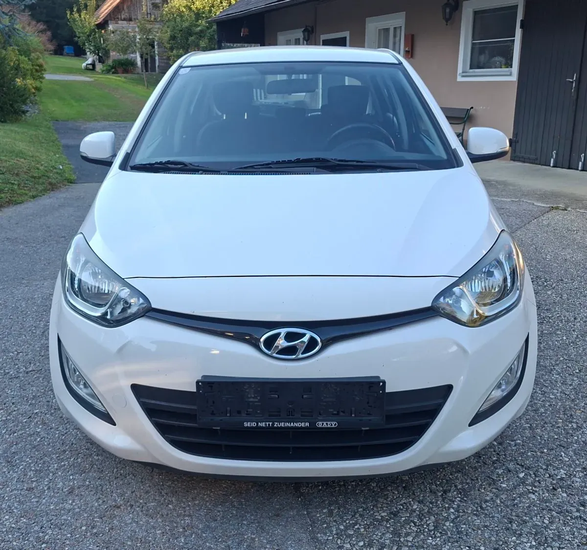Hyundai I20 2013 photo 2