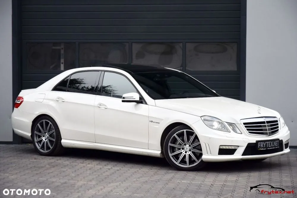 Mercedes-Benz E-Class 2011 photo 3