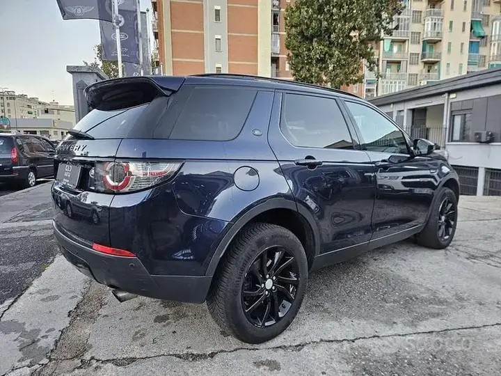 Land Rover Discovery Sport 2019 photo 4