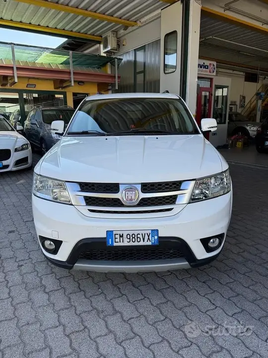 Fiat Freemont 2012 photo 3