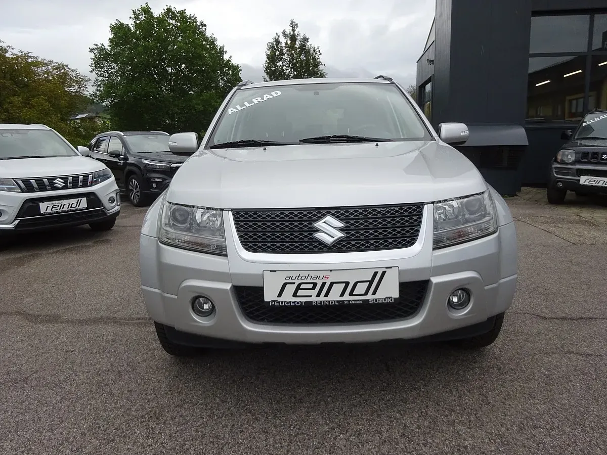 Suzuki Vitara 2011 photo 2