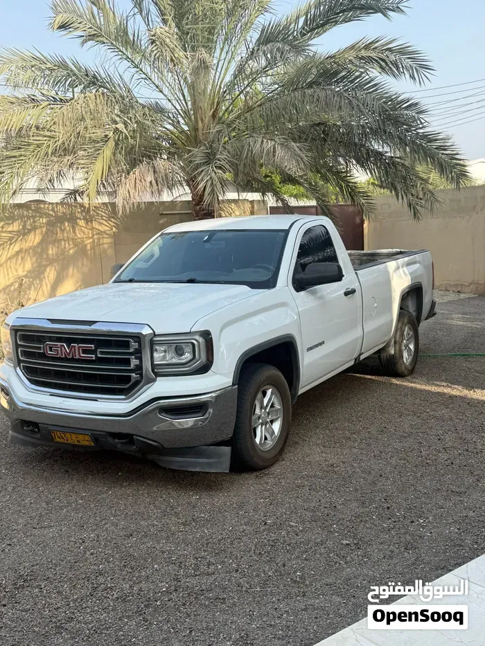 GMC Sierra 2018 photo 2