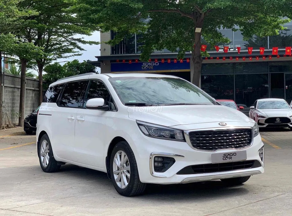 Kia Sedona 2020 photo 3