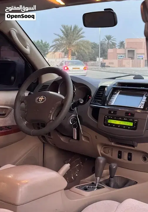 Toyota Fortuner 2011 photo 4