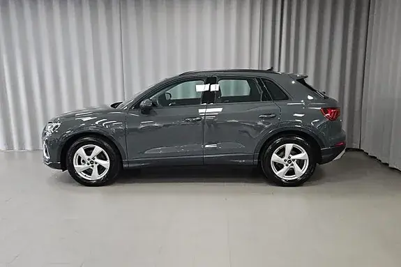 Audi Q3 2025 photo 2