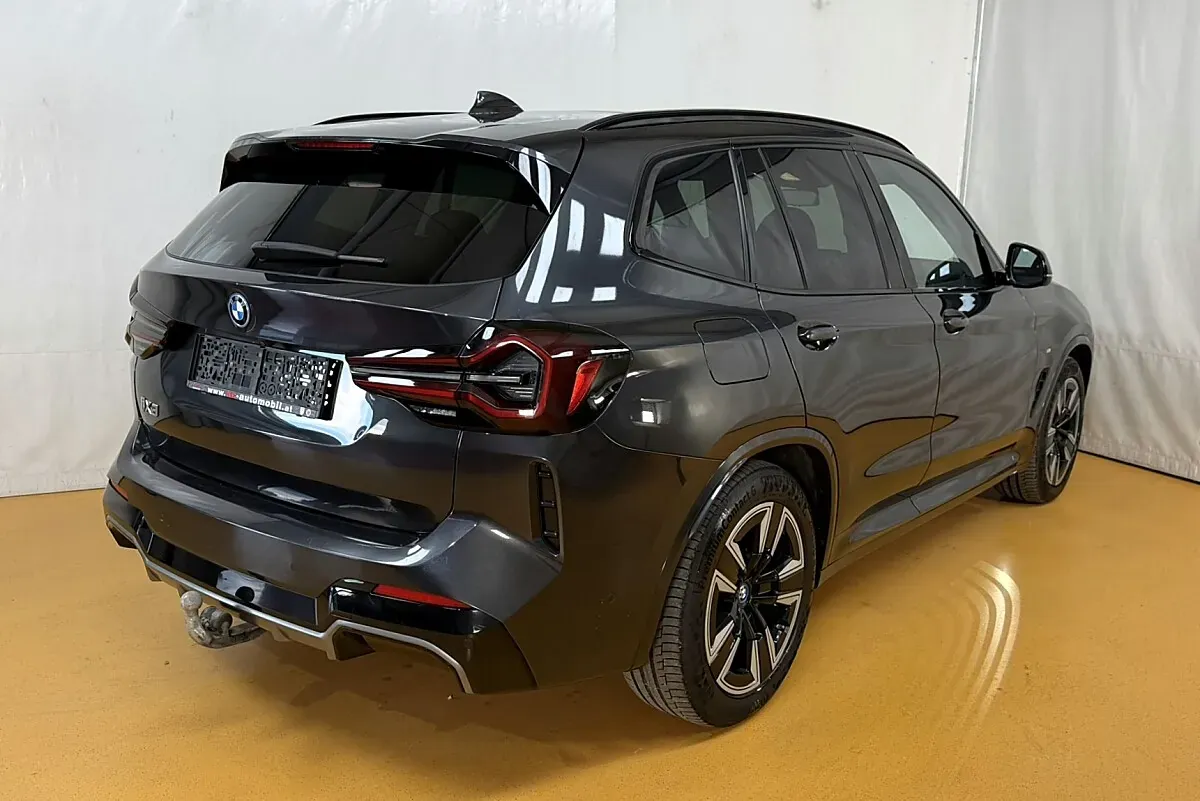 BMW Ix3 2023 photo 3