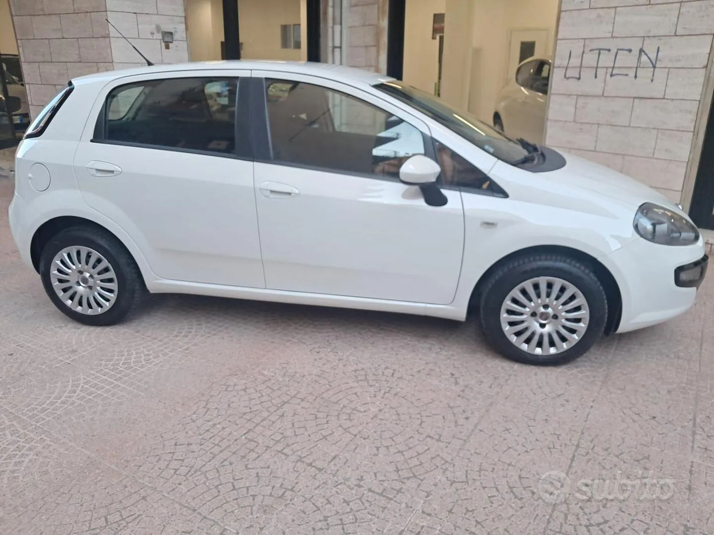 Fiat Punto Evo 2011 photo 5