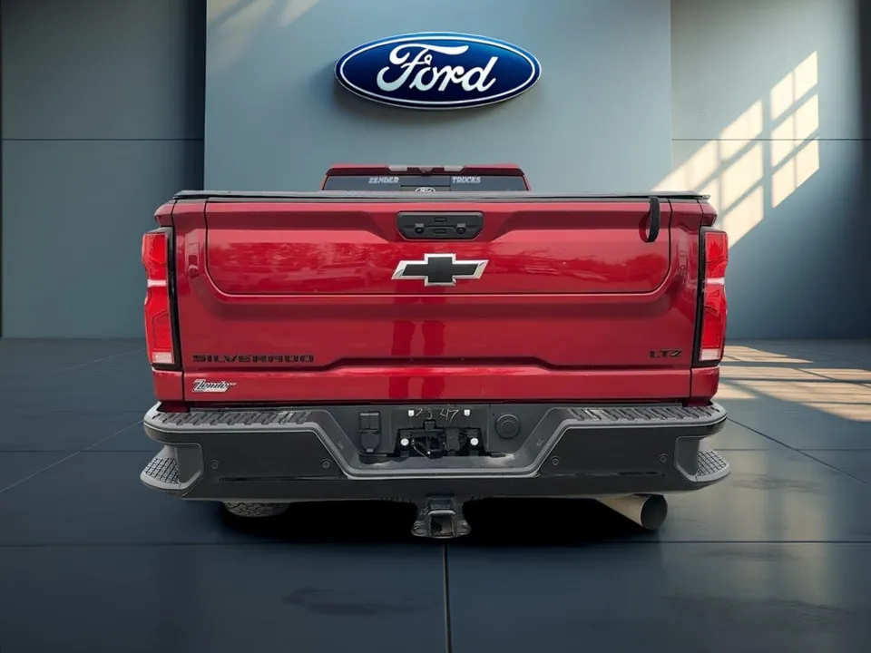 Chevrolet Silverado 3500Hd 2025 photo 5