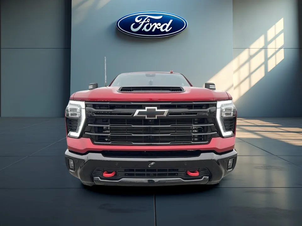 Chevrolet Silverado 3500Hd 2025 photo 3