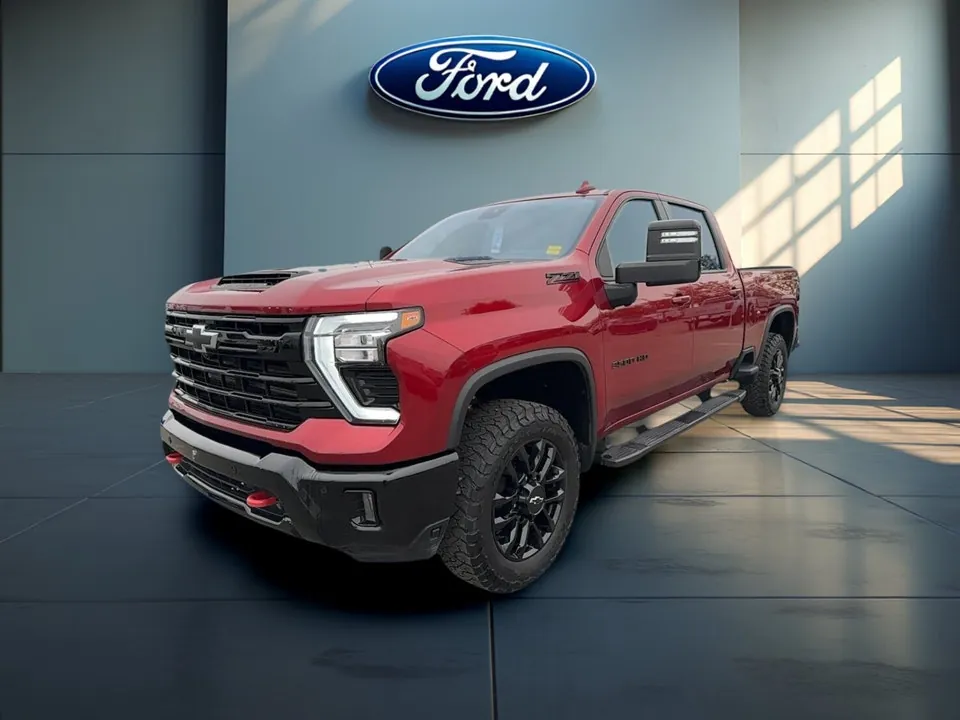 Chevrolet Silverado 3500Hd 2025 photo 2