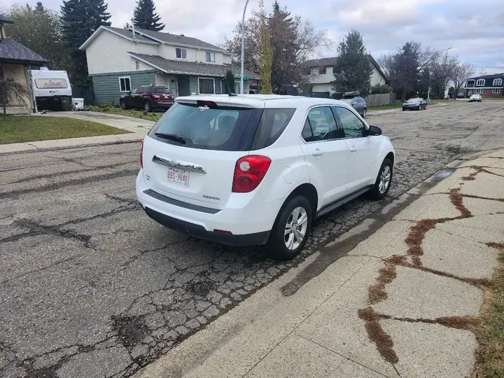 Chevrolet Equinox 2011 photo 4