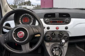 Fiat 500C 2010 photo 3
