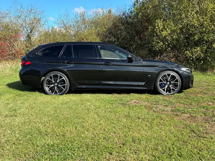 BMW 5 Series 2021 photo 3