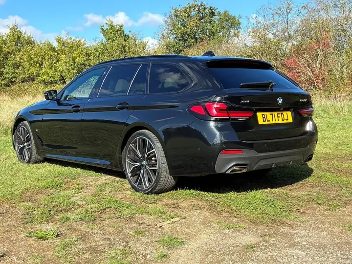 BMW 5 Series 2021 photo 5