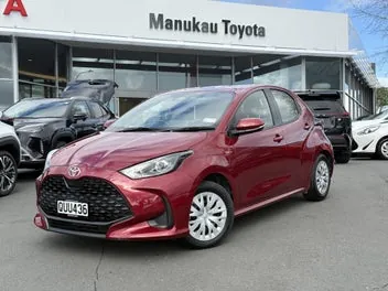Toyota Yaris 2024 photo 2