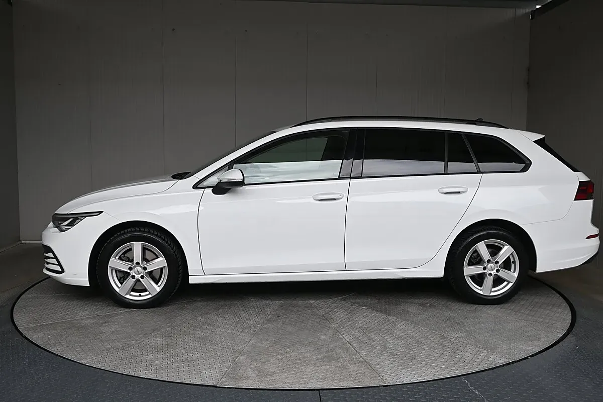 Volkswagen Golf 2022 photo 3