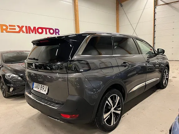 Peugeot 5008 2022 photo 3
