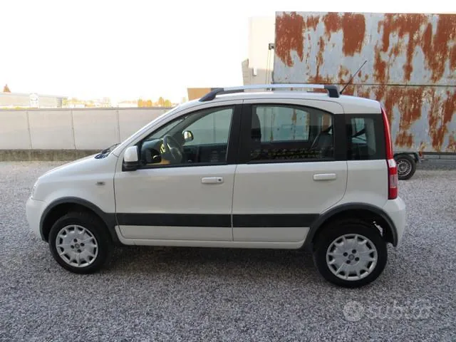 Fiat Panda 2010 photo 2