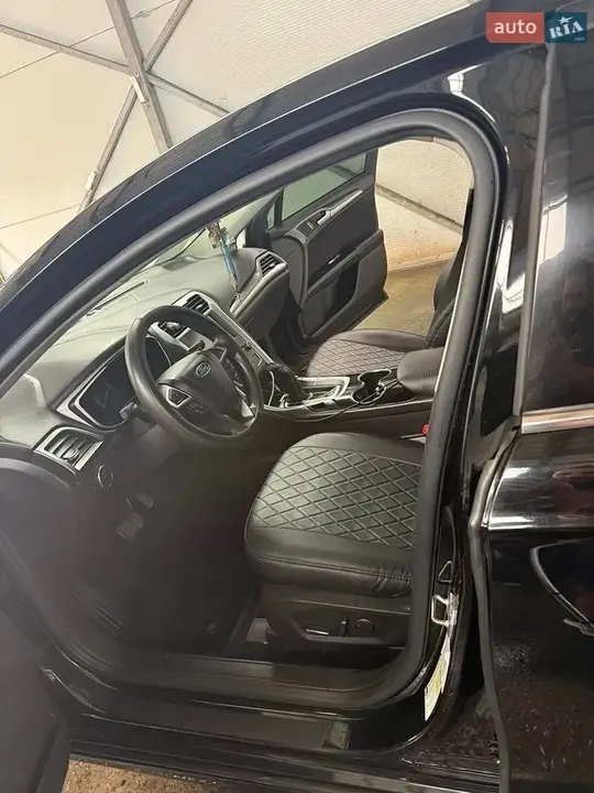 Ford Fusion 2016 photo 2
