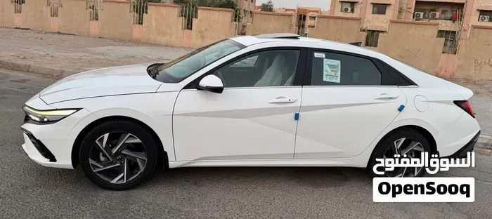 Hyundai Elantra 2024 photo 4