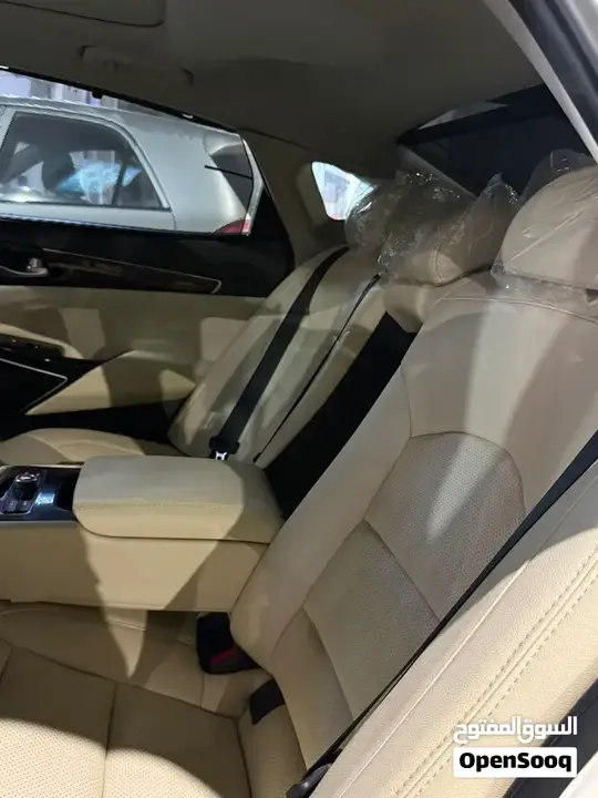 Kia Cadenza 2018 photo 2
