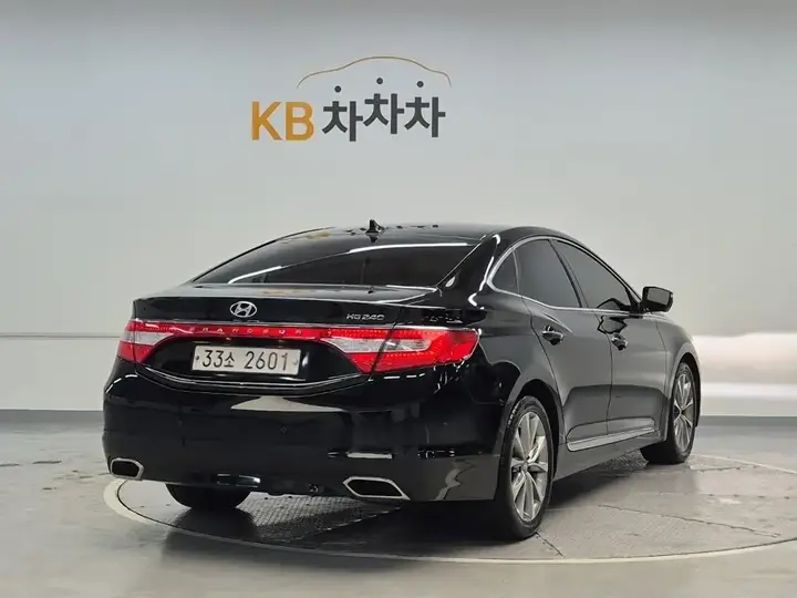Hyundai Grandeur 2015 photo 3