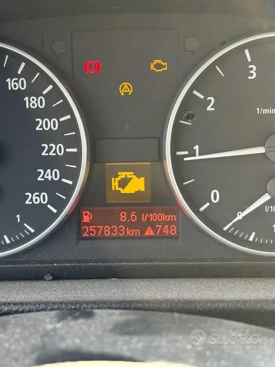 BMW 318I