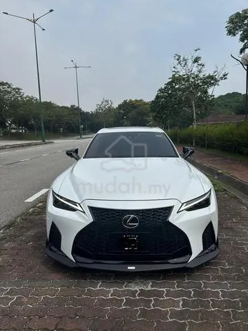 Lexus Is300