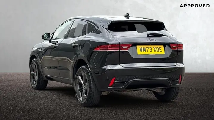Jaguar E-Pace 2023 photo 2