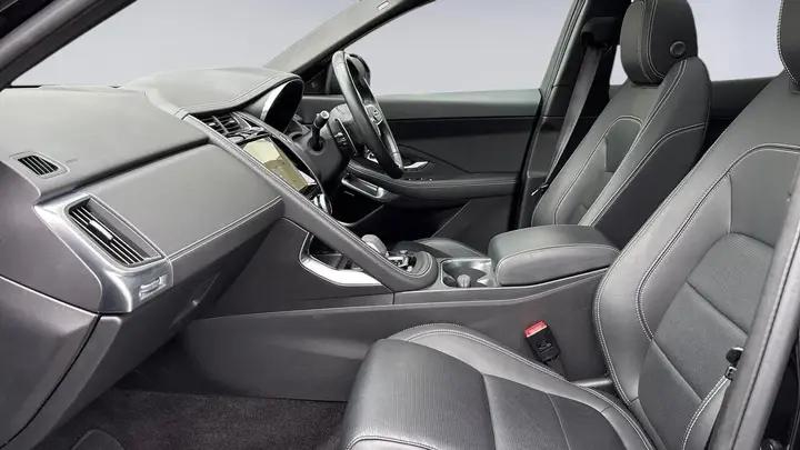 Jaguar E-Pace 2023 photo 3