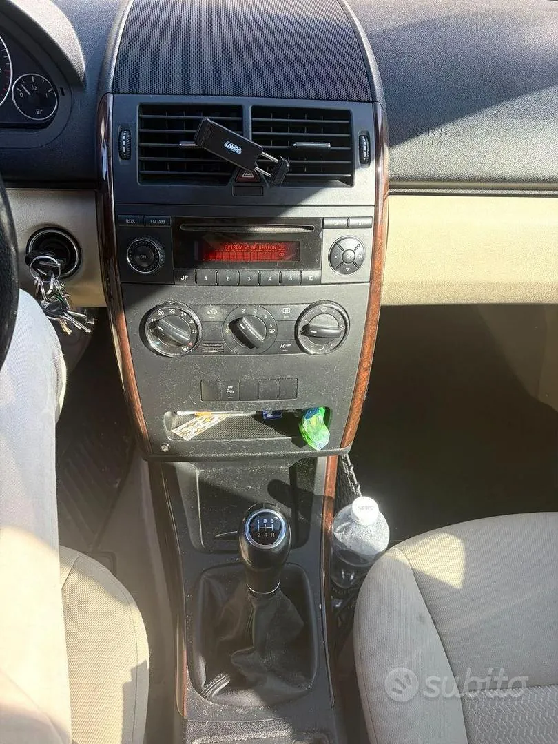 Mercedes-Benz A 150 Elegance 2006 photo 4