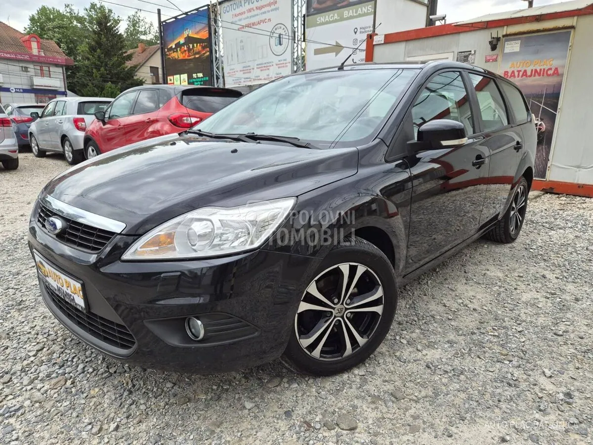 Ford Focus 2010 photo 2