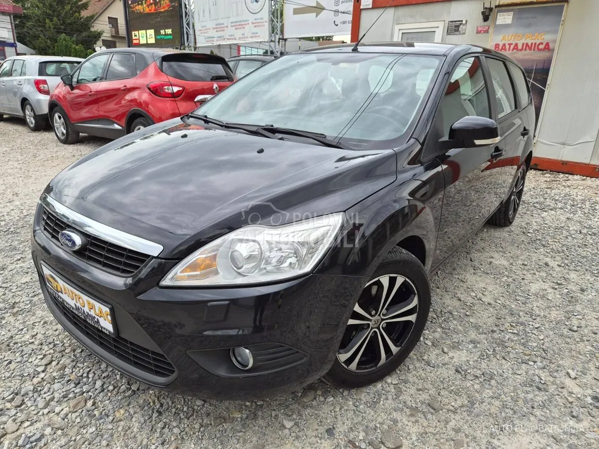 Ford Focus 2010 photo 3
