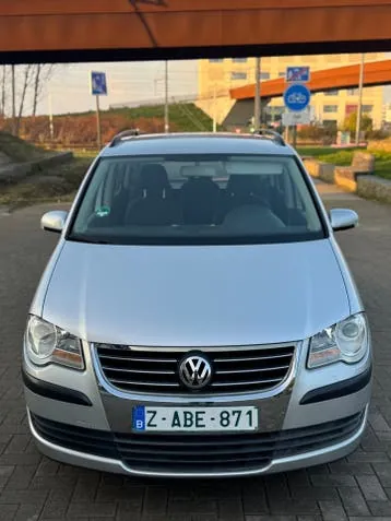Volkswagen Touran 2006 photo 2
