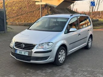 Volkswagen Touran 2006 photo 3