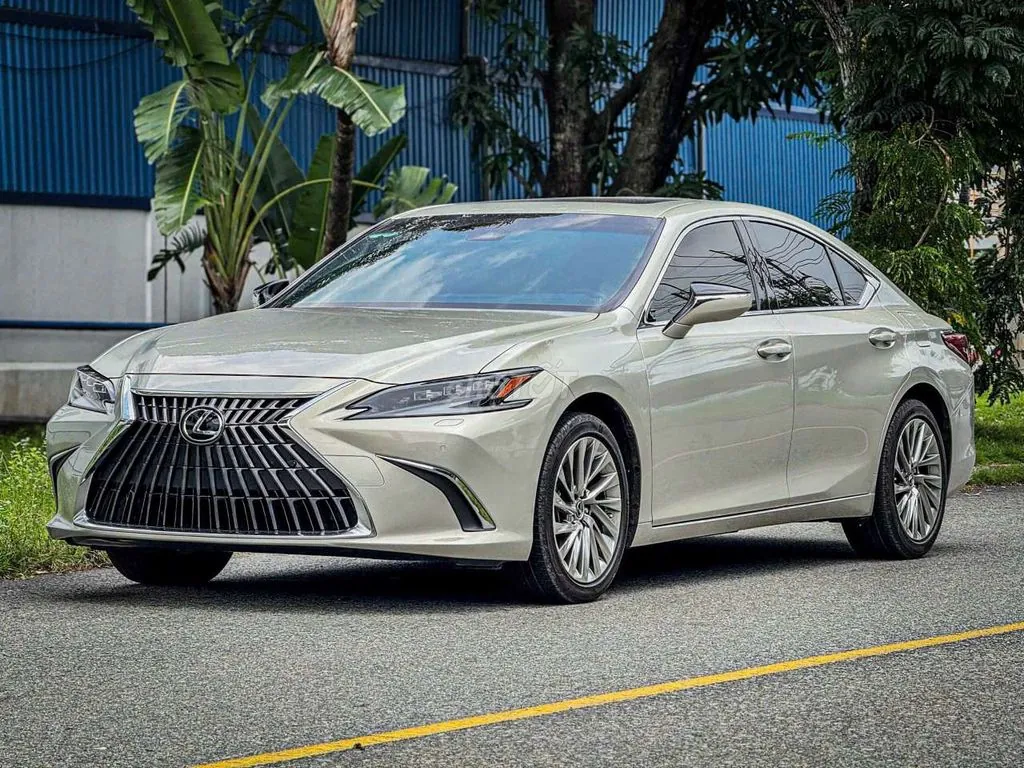 Lexus Es 2025 photo 2
