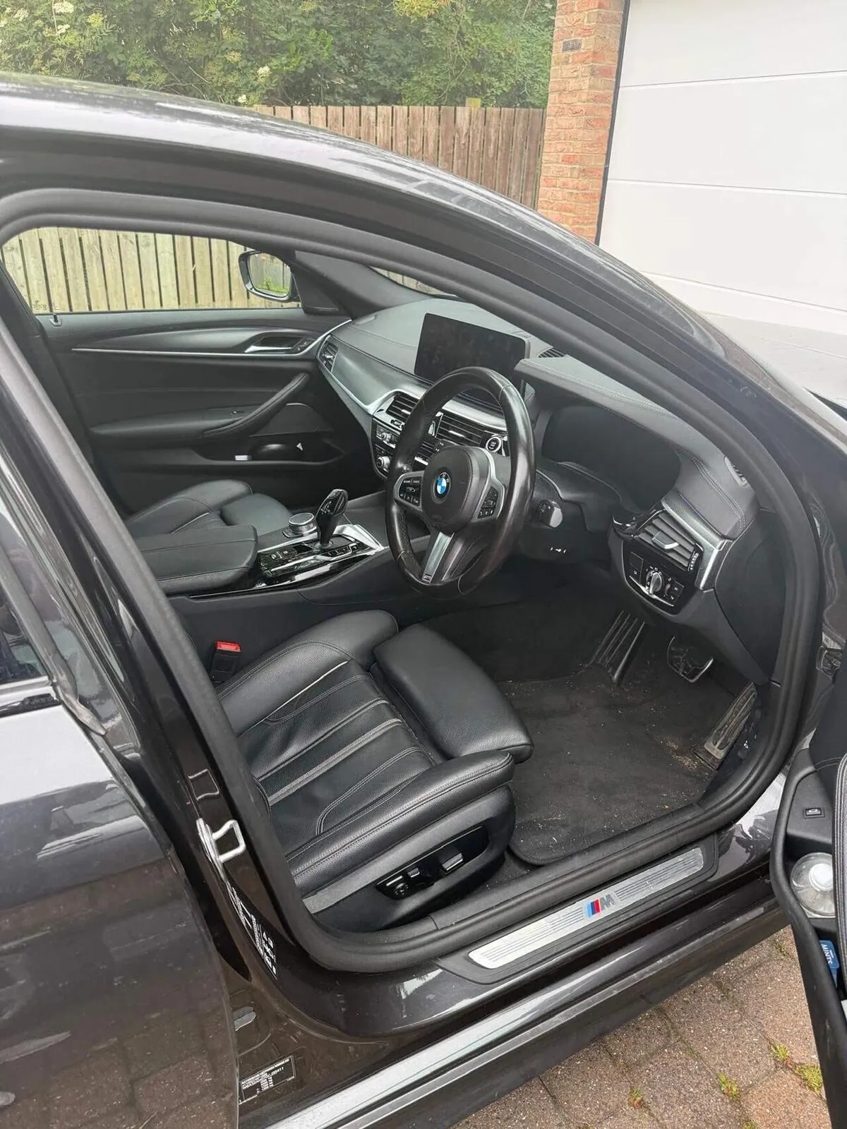 BMW 5 Series 2021 photo 3