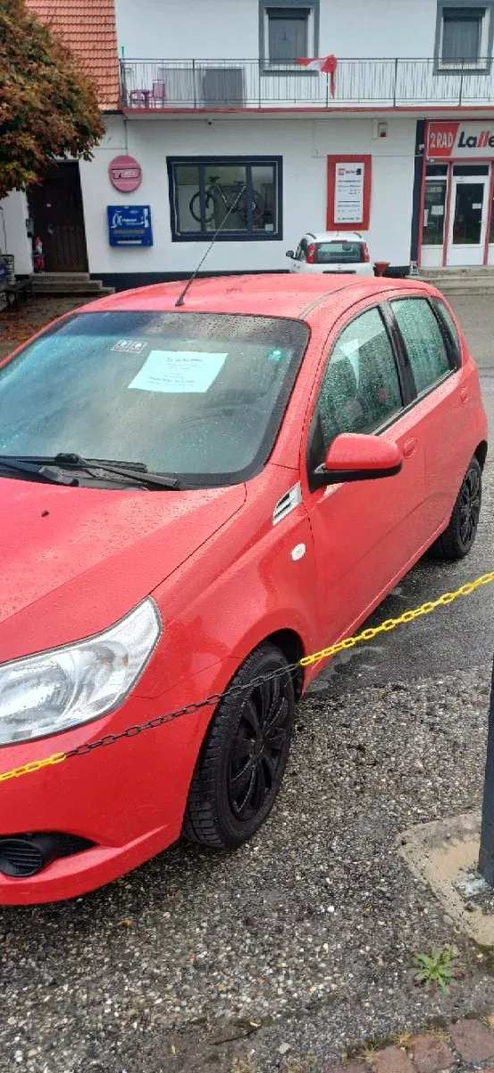 Chevrolet Aveo 2010 photo 3