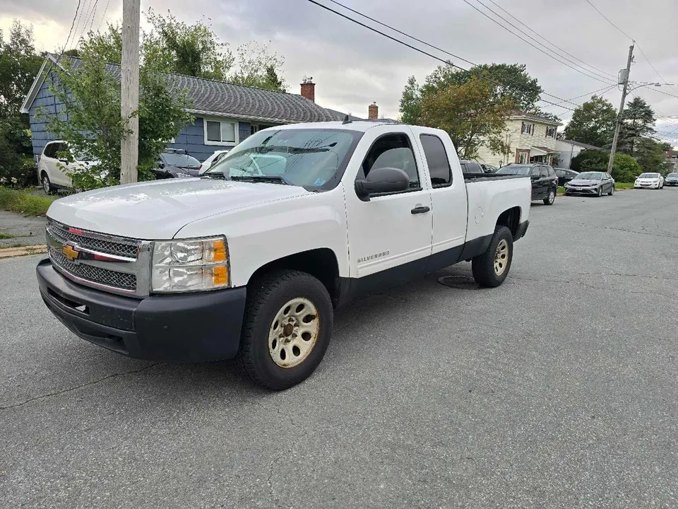 Chevrolet Silverado 1500 2013 photo 2
