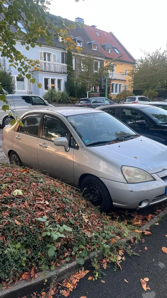 Suzuki Liana