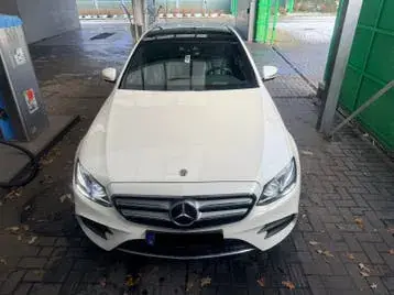 Mercedes-Benz E350E Amg