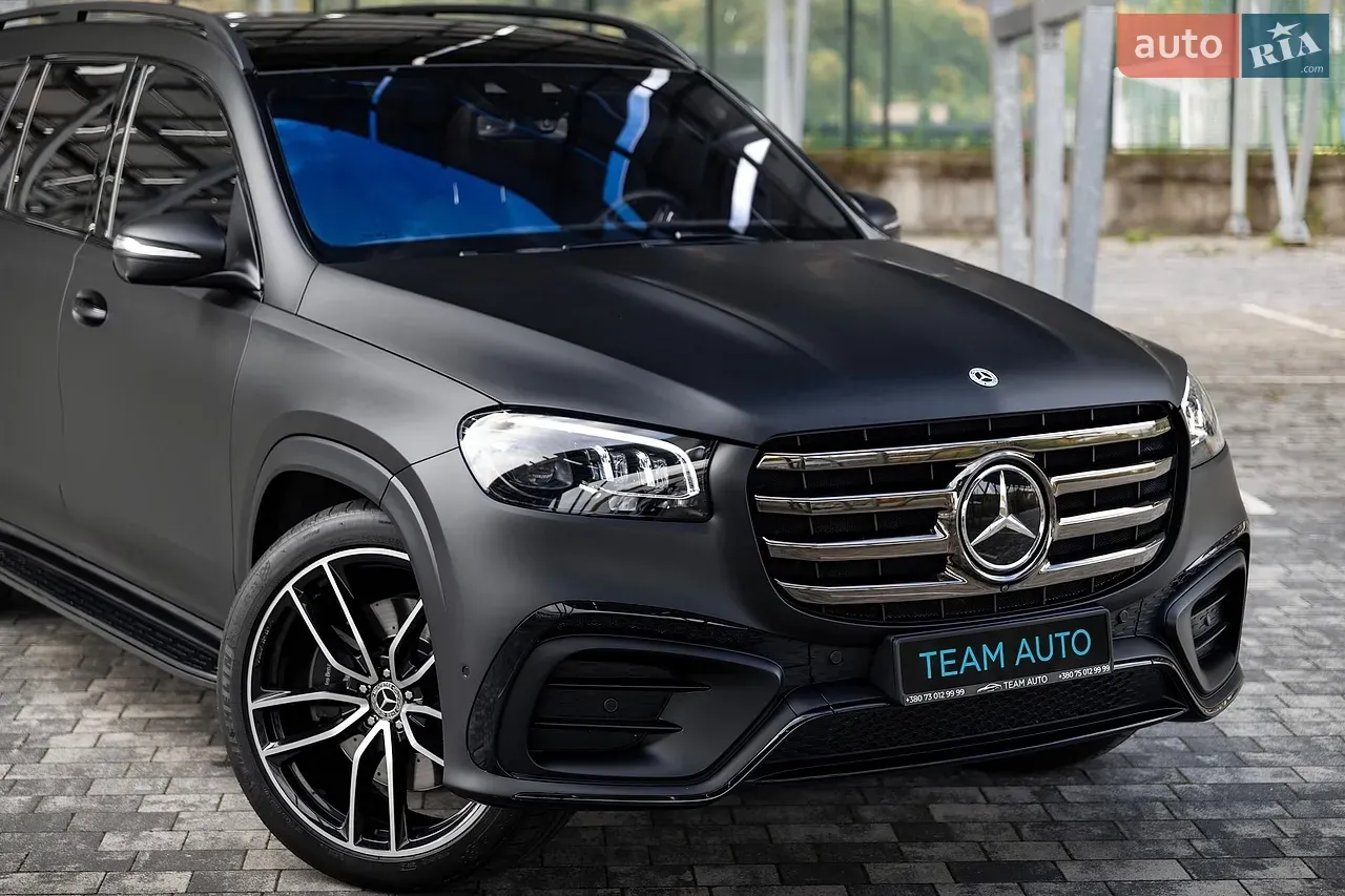 Mercedes-Benz Gls-Class 2023 photo 5