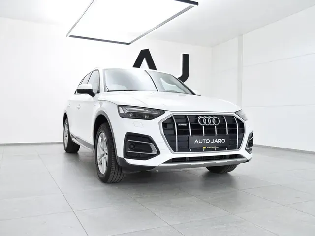 Audi Q5 2022 photo 2