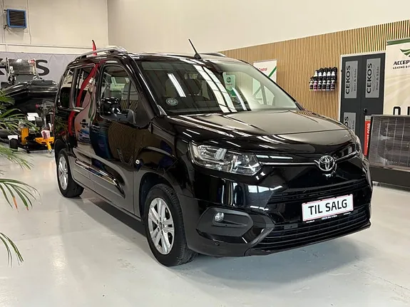 Toyota Proace City Verso 2022 photo 2