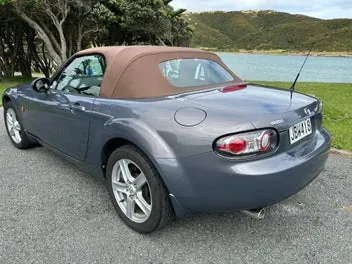 Mazda Roadster 2006 photo 4