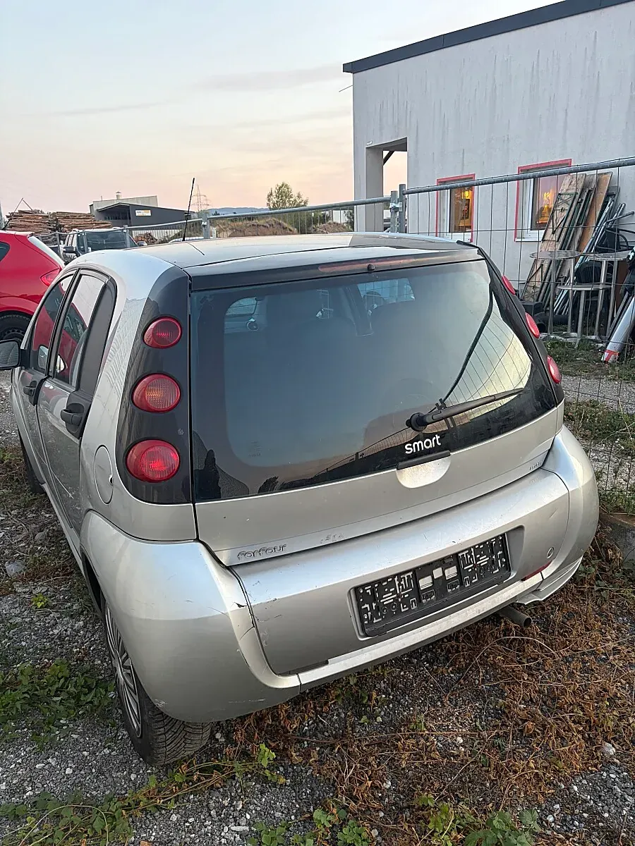 Smart Forfour 2004 photo 2