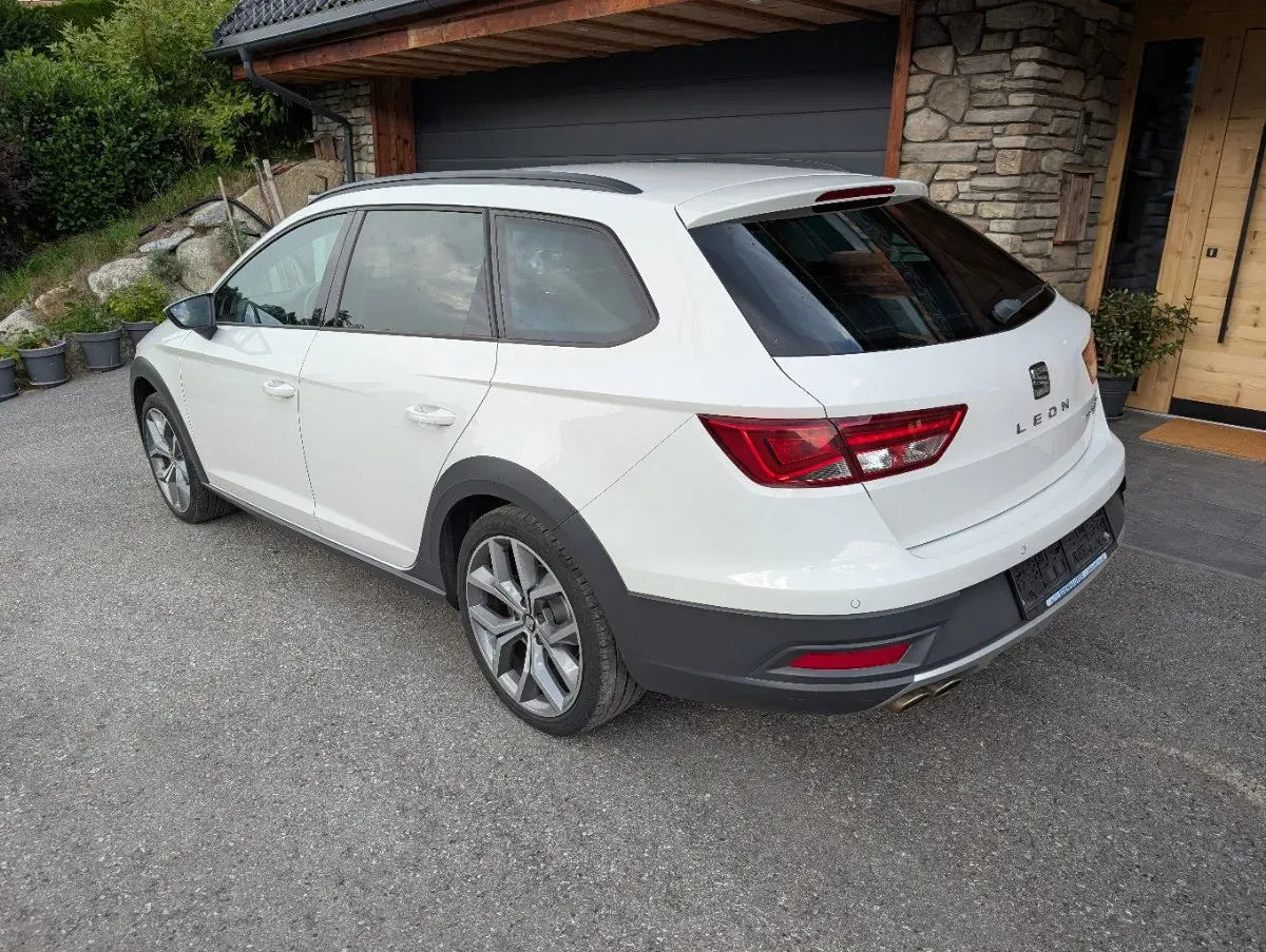 Seat Leon 2015 photo 3