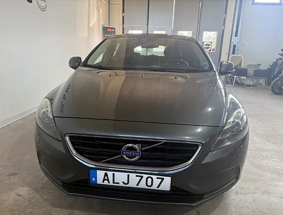 Volvo V40 2013 photo 4