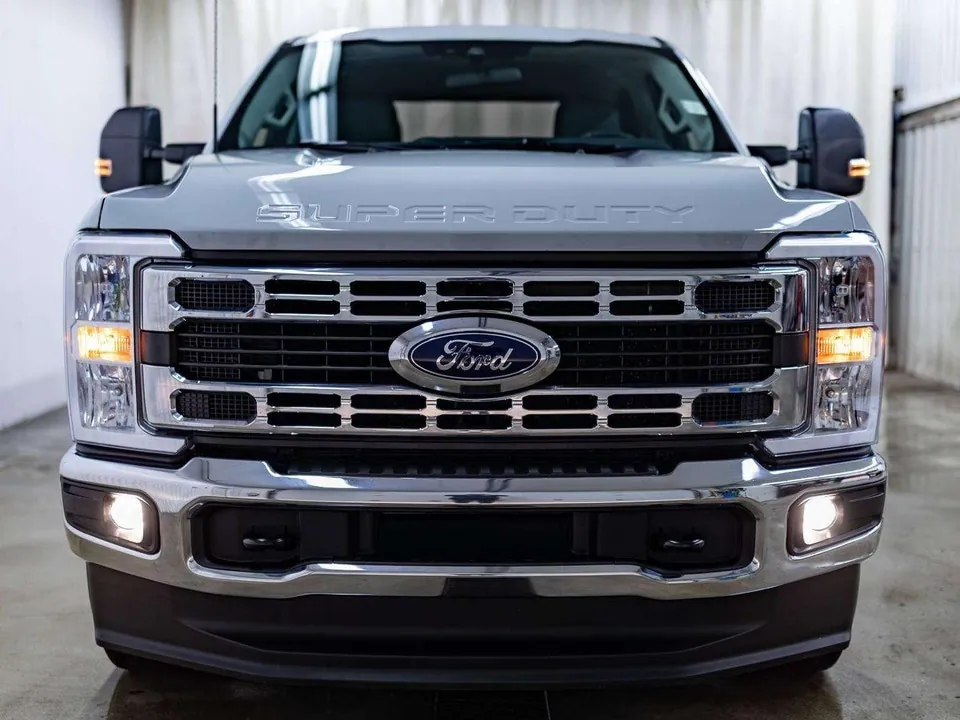 Ford F250 2025 photo 4