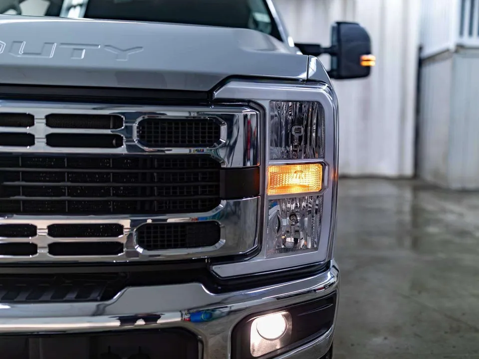 Ford F250 2025 photo 5